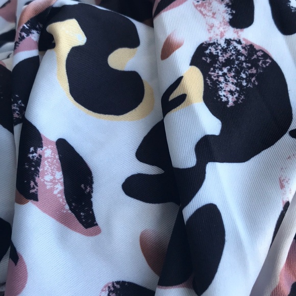 ✨Last✨Leopard Slip Dress - Picture 3 of 6